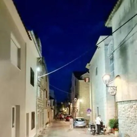 Centar * Vodice